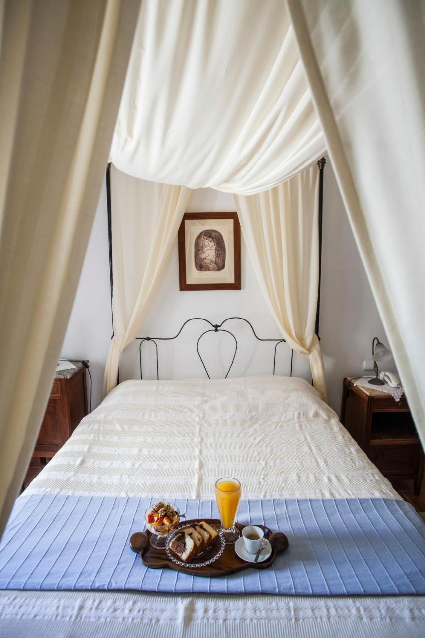 Nostos Guesthouse Kythira Town ภายนอก รูปภาพ